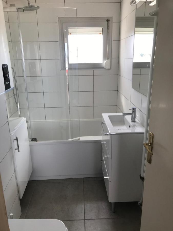 Les Balcons Rouges - Face Mer Camiers Extérieur photo